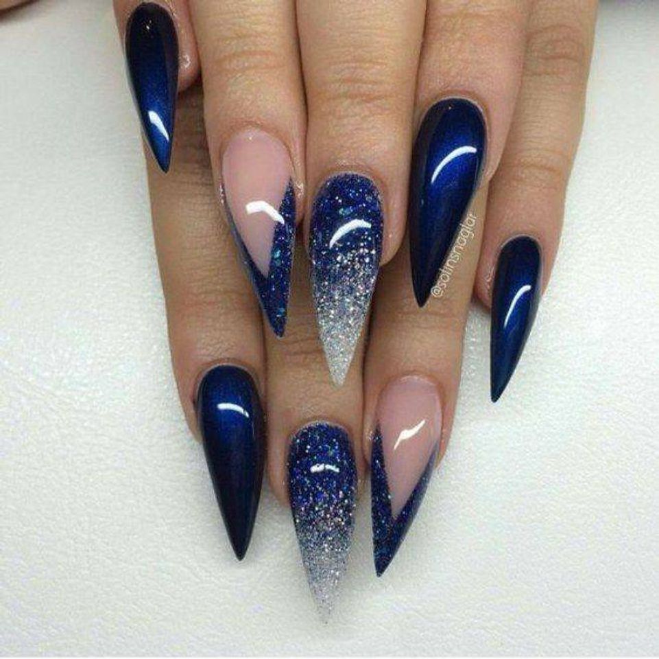 Moda Unhas bicudas azuis