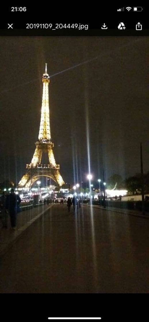 Place Torre Eiffel