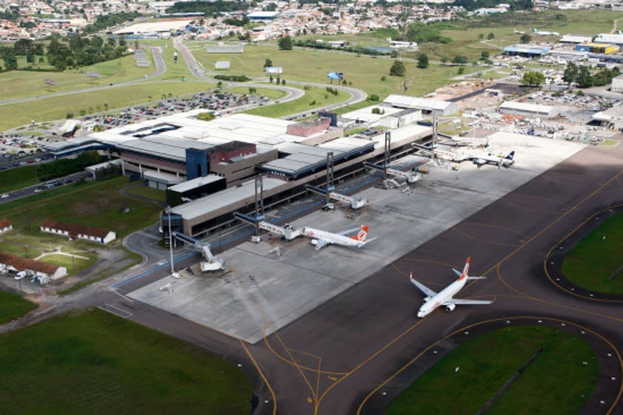 Place Aeropuerto Internacional Afonso Pena (CWB)