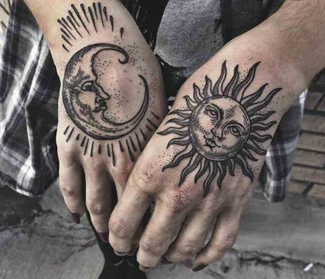 Moda Tatuagens de Sol e Lua para Homens e Mulheres Fazerem!