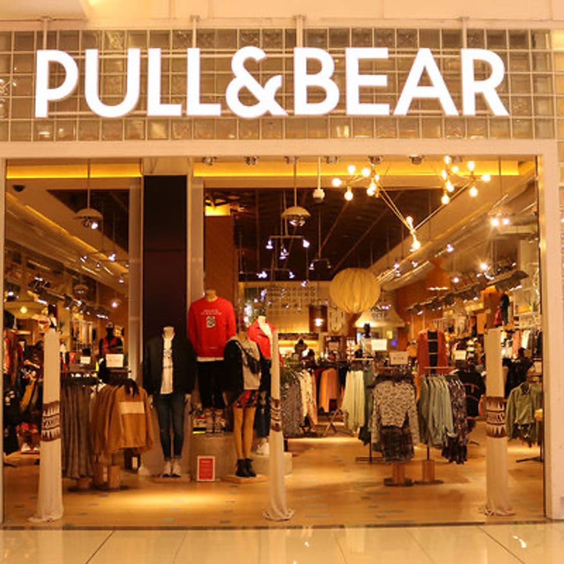 Lugar Pull & Bear