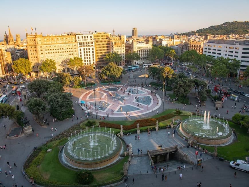 Place Plaça de Catalunya