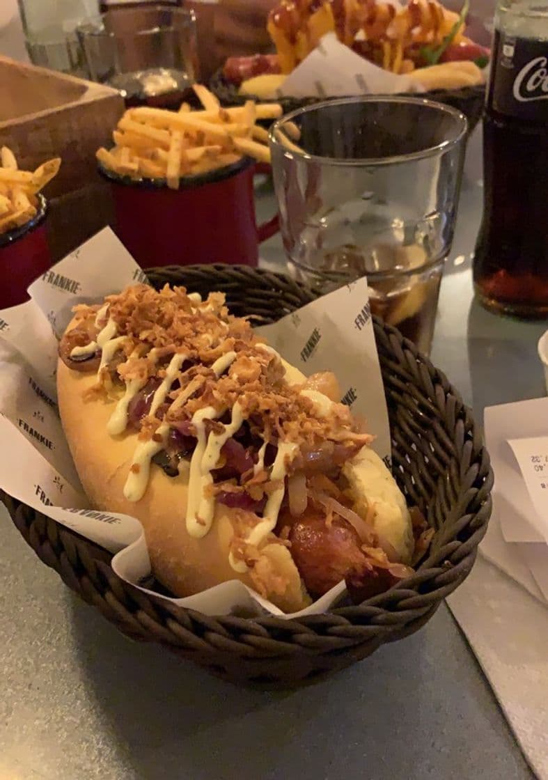 Restaurantes Frankie Hot Dogs