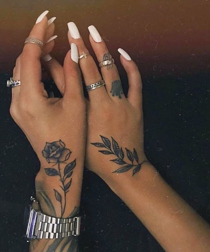 Moda Tatuagem de flor