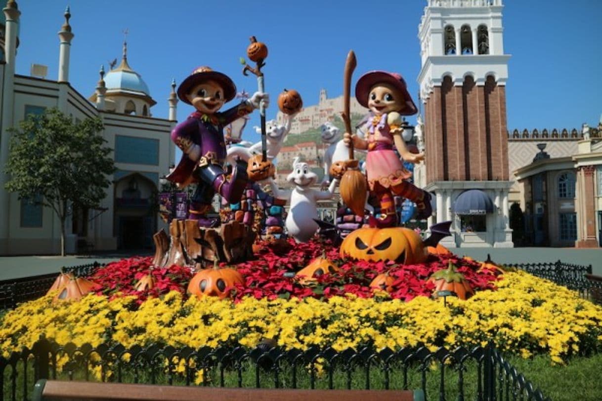 Place Everland Theme Park