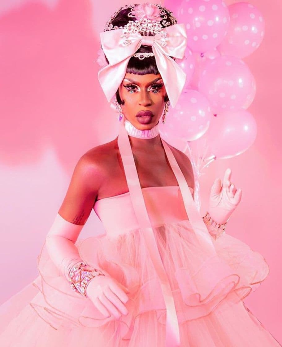 Fashion Shea Couleé