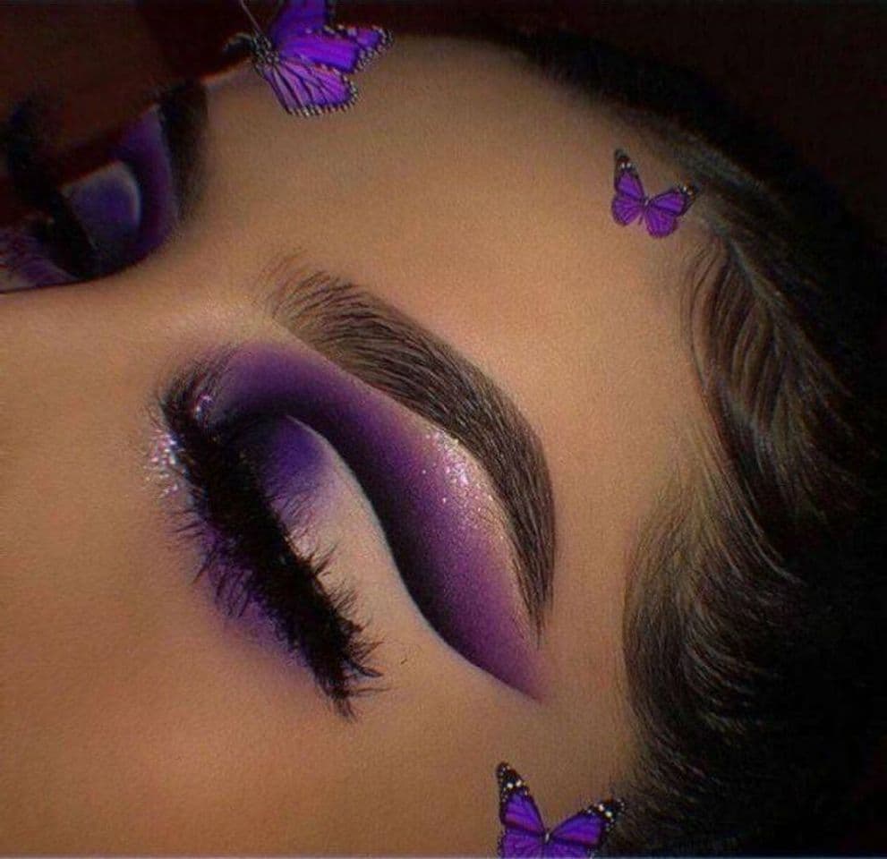 Moda cut crease roxooo💜🌠