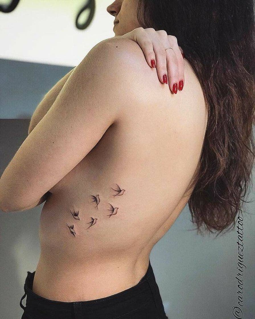 Moda Traço fino- tattos no estilo Fineline