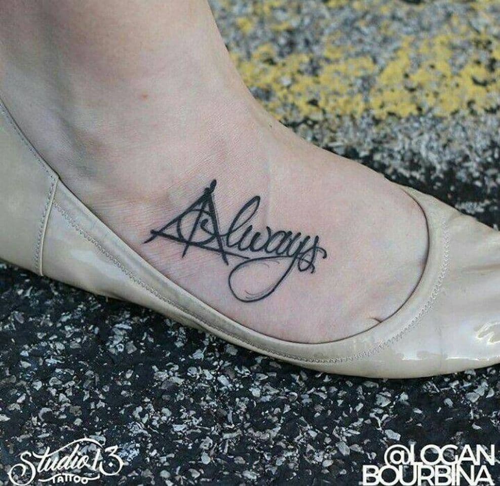 Fashion Tatuagem para quem ama Harry Potter ⚡♥️