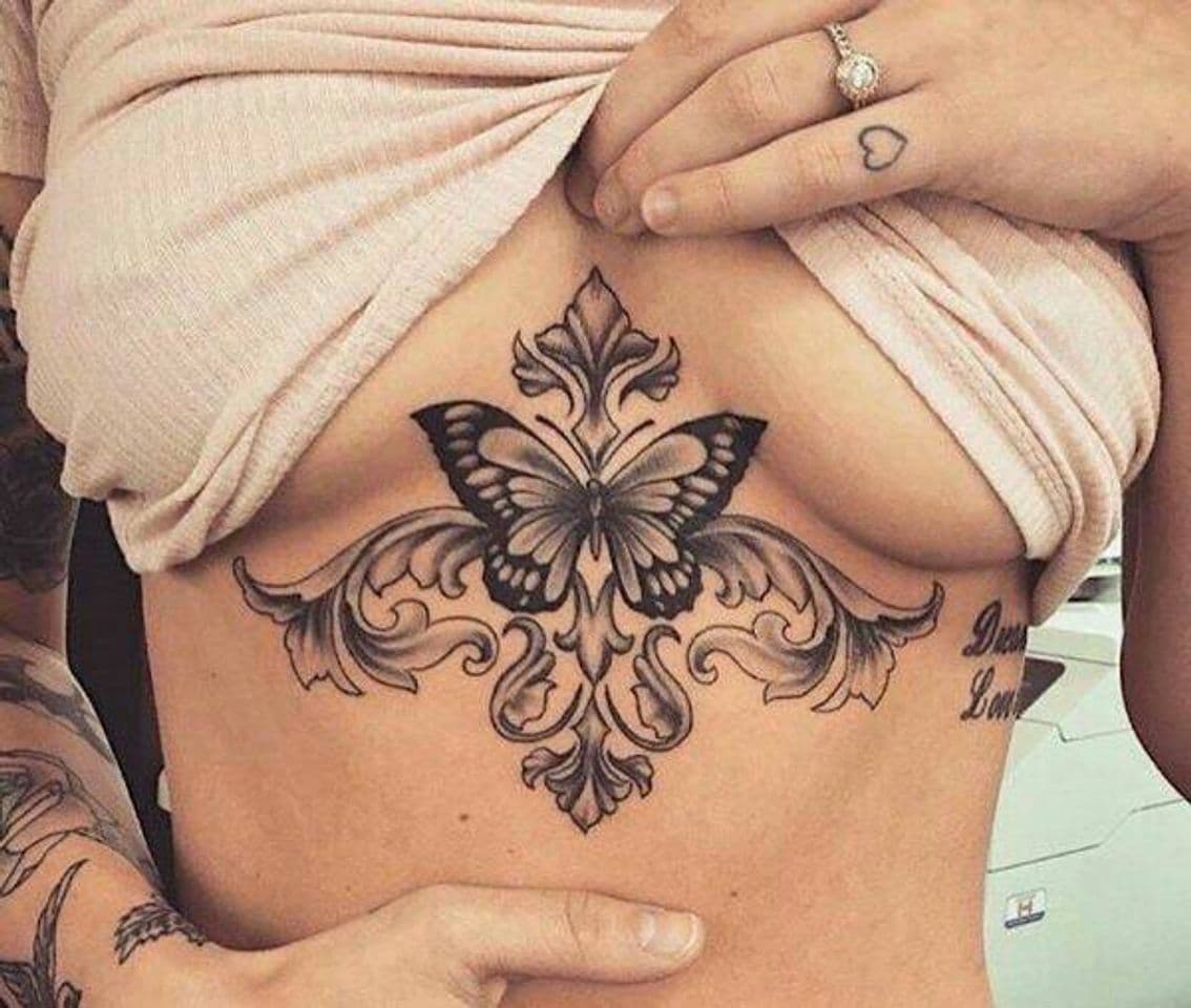 Moda Tatuagem Flor e Borboleta