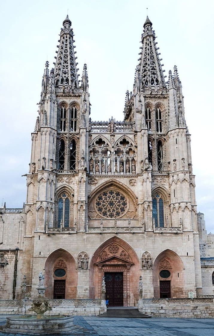 Lugar Catedral de Barcelona – Wikipédia, a enciclopédia livre