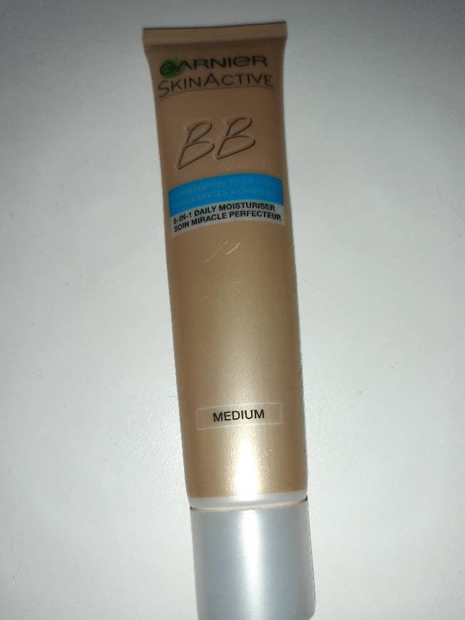 Belleza Garnier BB Cream, Crema correctora y anti-imperfecciones