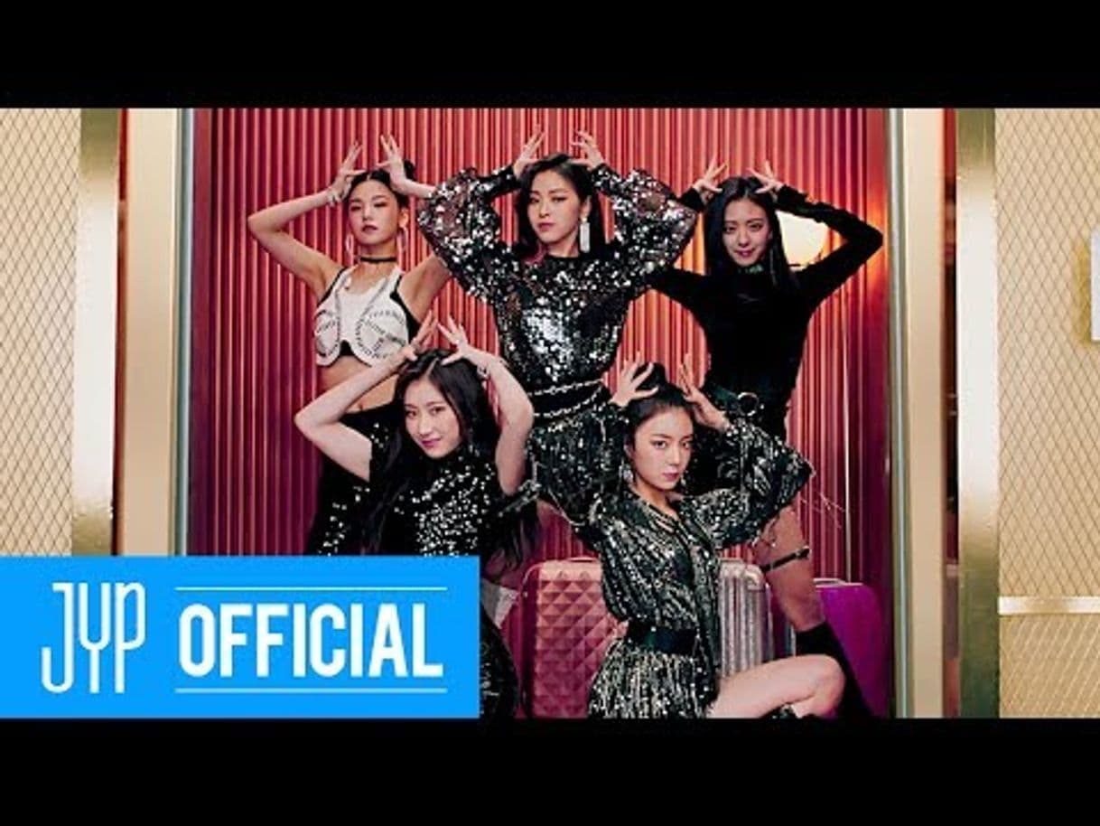 Fashion ITZY: DALLA DALLA M/V 