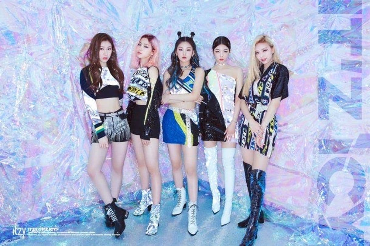 Fashion ITZY: Album Special "IT'z ICY" 