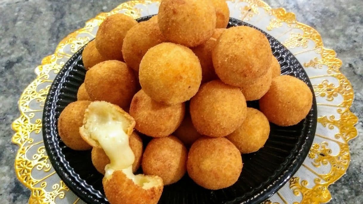 Fashion BOLINHAS DE QUEIJO-MASSA BÁSICA PARA SALGADOS FRITOS