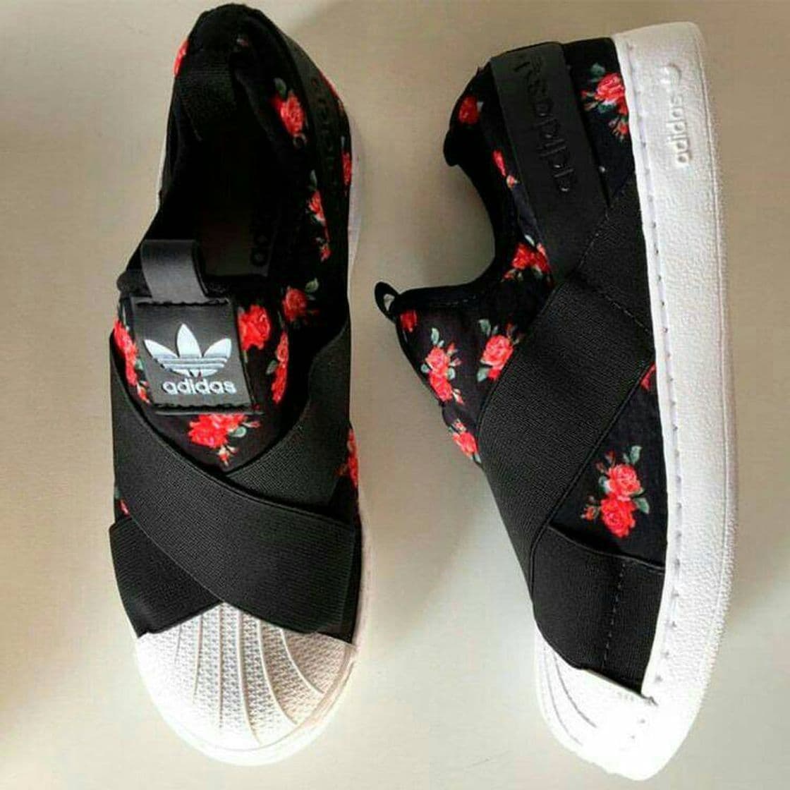 Fashion Tenis adidas Slip On Elástico Floral.👟🌷