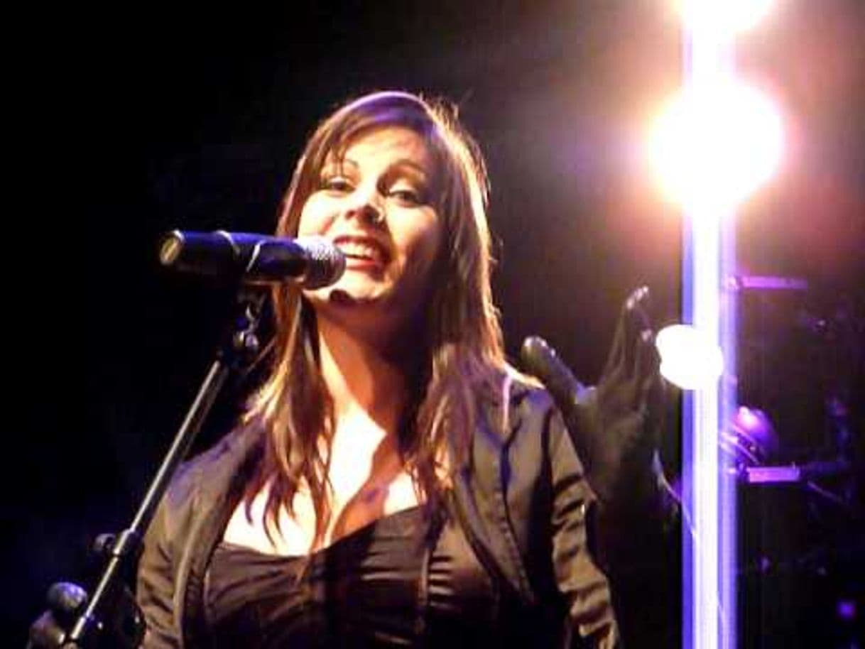 Moda Floor Jansen - Cry with a smile (Live) 