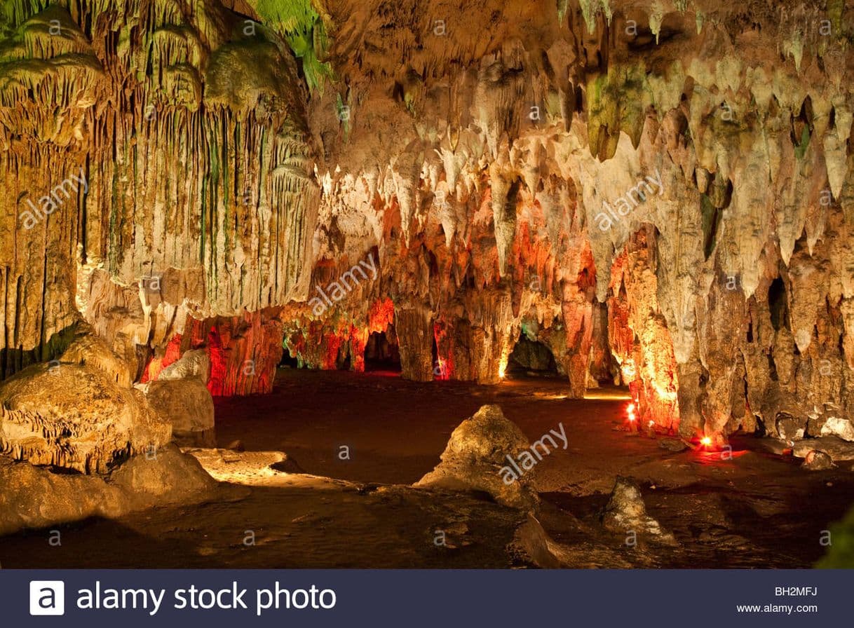 Lugar Grutas de Loltún