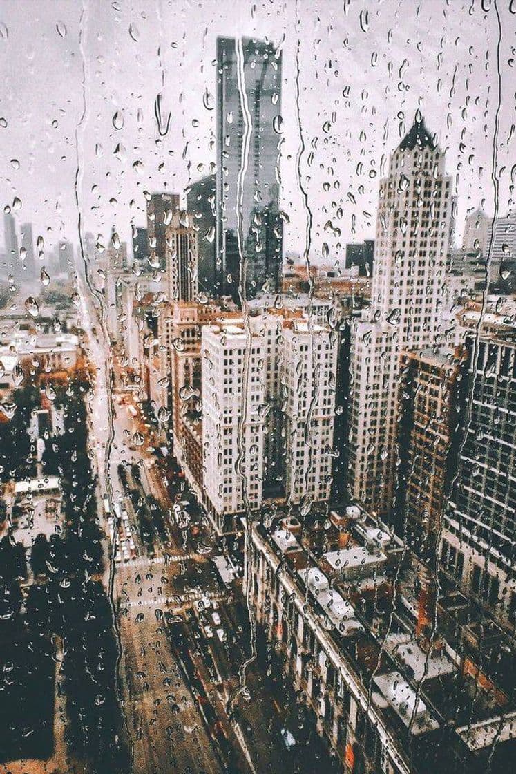 Moda vista urbana 🏢🌧️