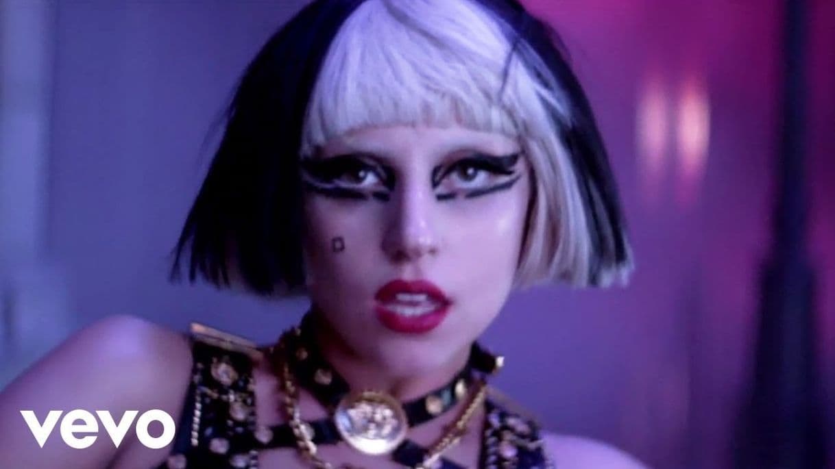 Fashion Lady Gaga - The Edge Of Glory (Official Music Video) - YouTube