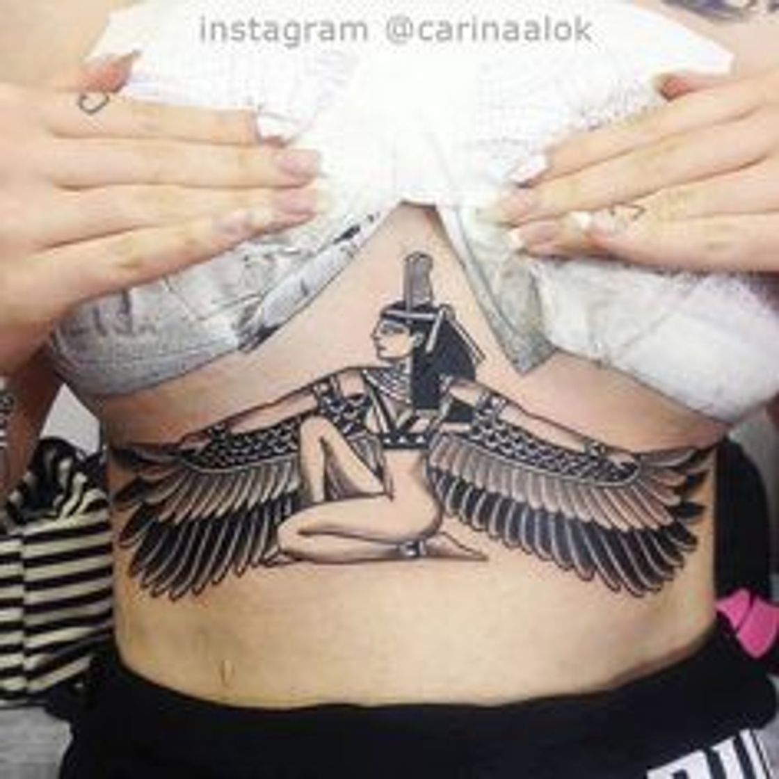 Moda Tatto Deusa Isis egípcia