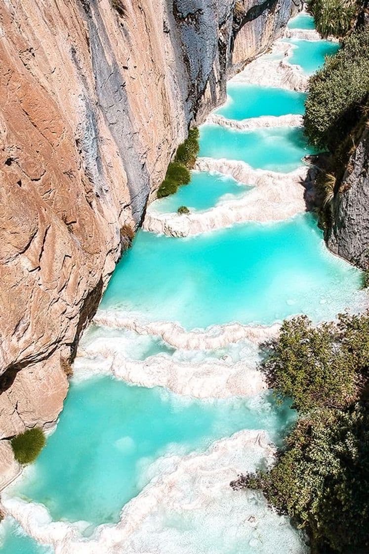 Lugar Millpu aguas turquesas de Ayacucho-Perú