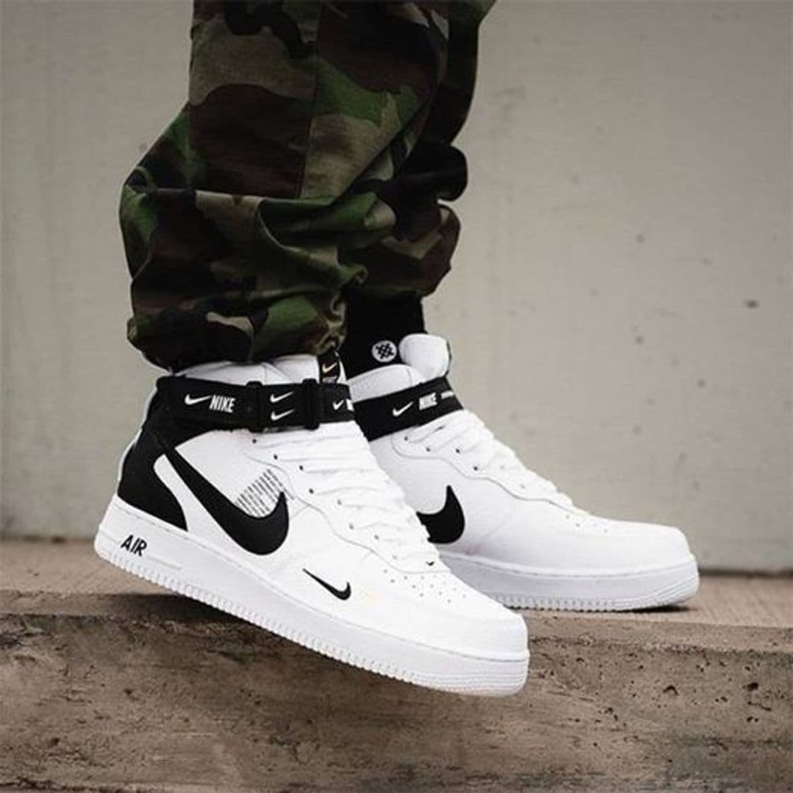 Producto AIR FORCE 1 MID 07 LV8

