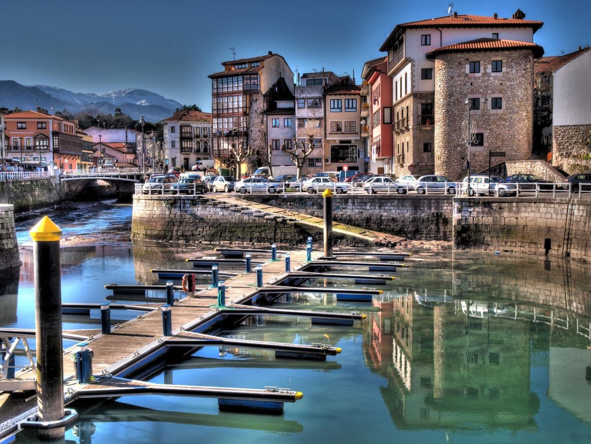 Lugar Puerto De Llanes