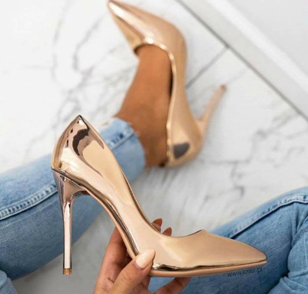 Moda Scarpin Dourado 👠