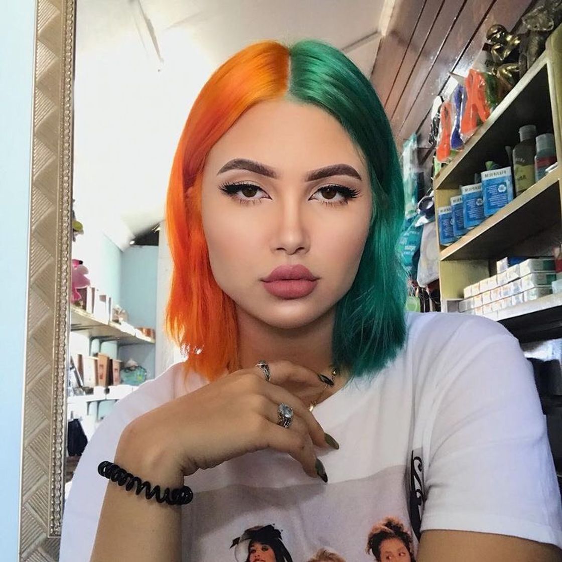 Moda Cabelo verde e laranja  