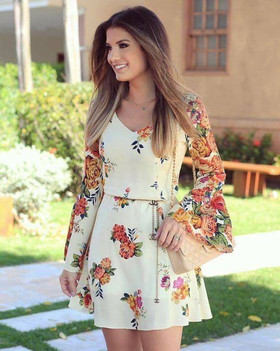 Moda Amei esse vestido muito delicado!!!