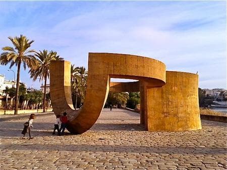 Place Monumento a la Tolerancia