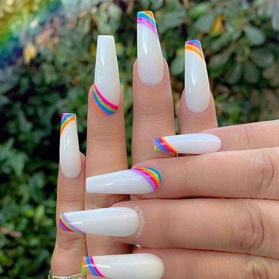 Fashion nails