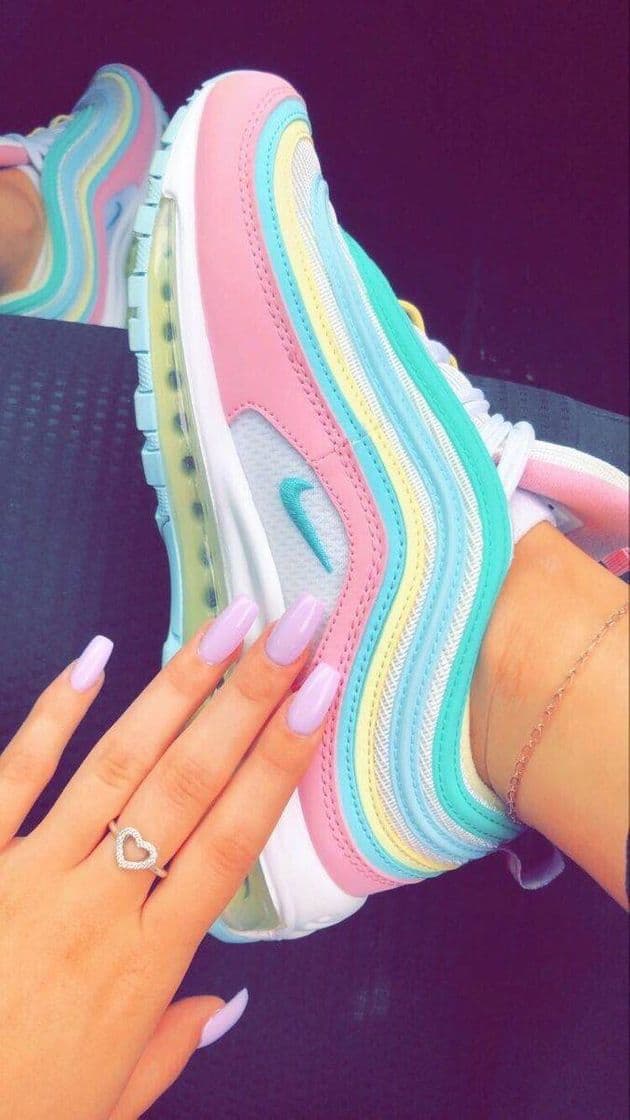 Fashion Nikes coloridas lindas✨✨