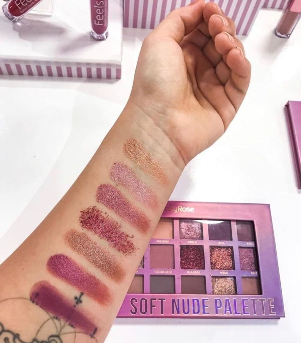 Moda Ruby Rose paleta soft nude feels