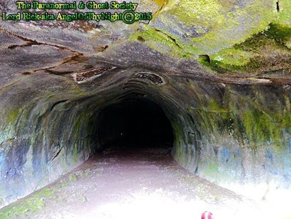 Place Subway Cave Lava Tubes