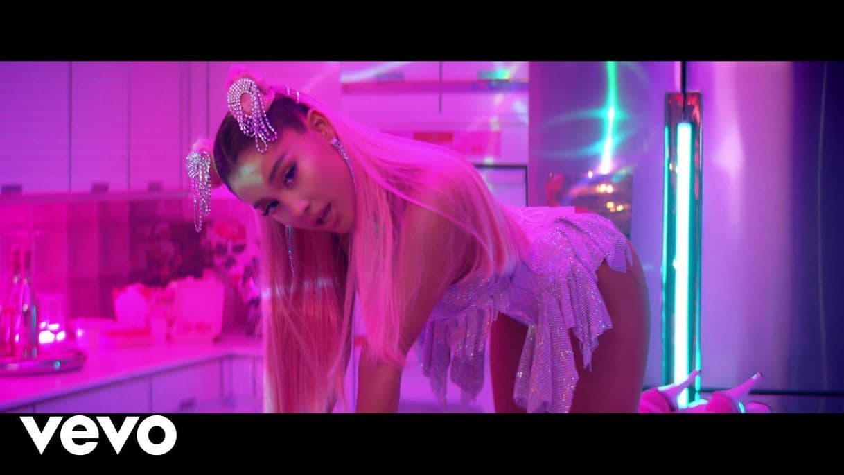 Fashion ariana grande - 7 rings 