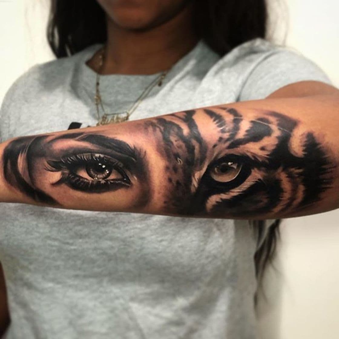 Moda Tattoo no antebraço 