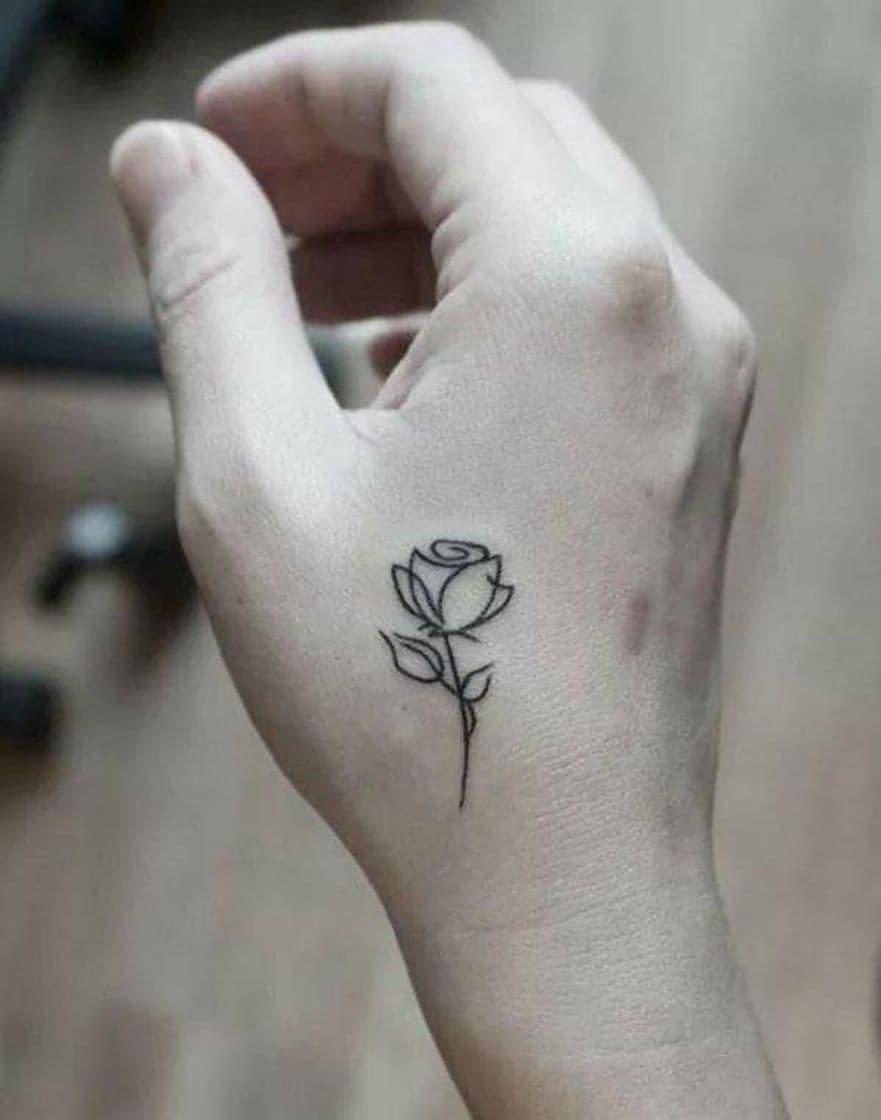 Moda Tattoo flor / rosa aesthetic