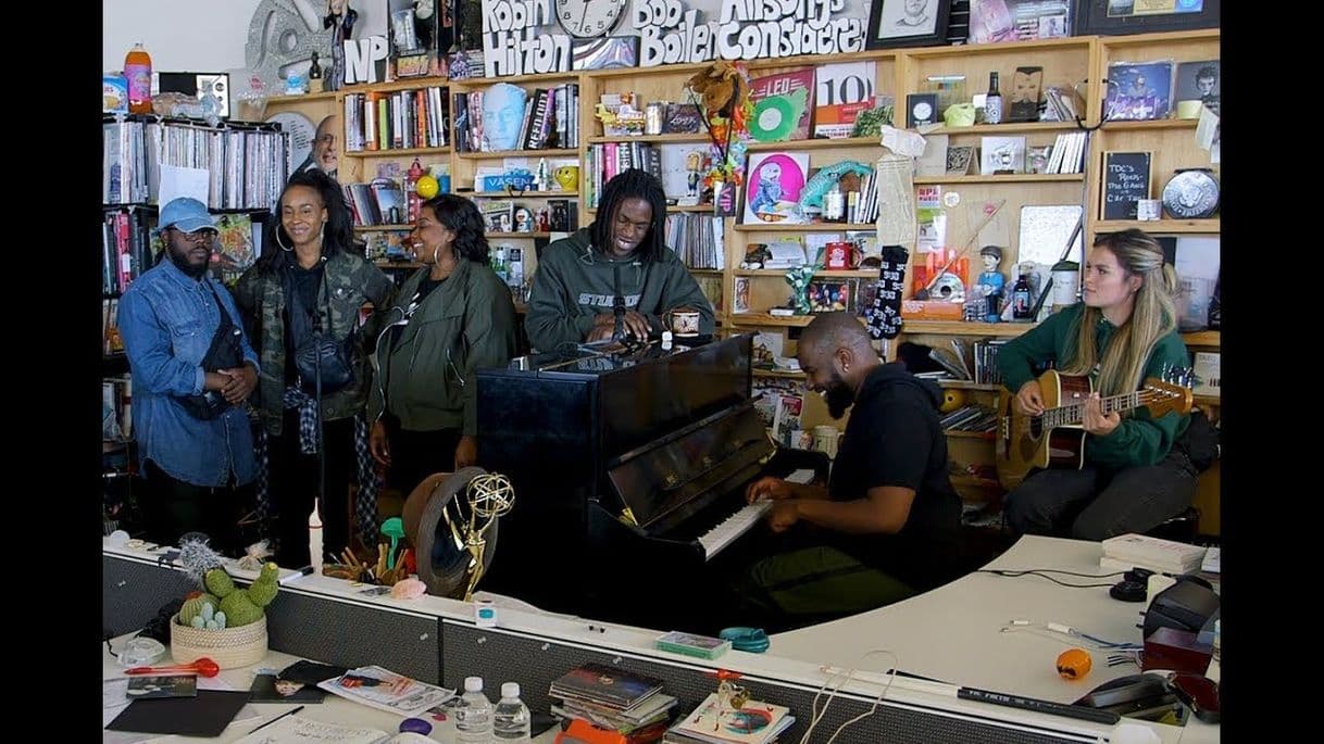 Music Daniel Caesar: NPR Music Tiny Desk Concert - YouTube