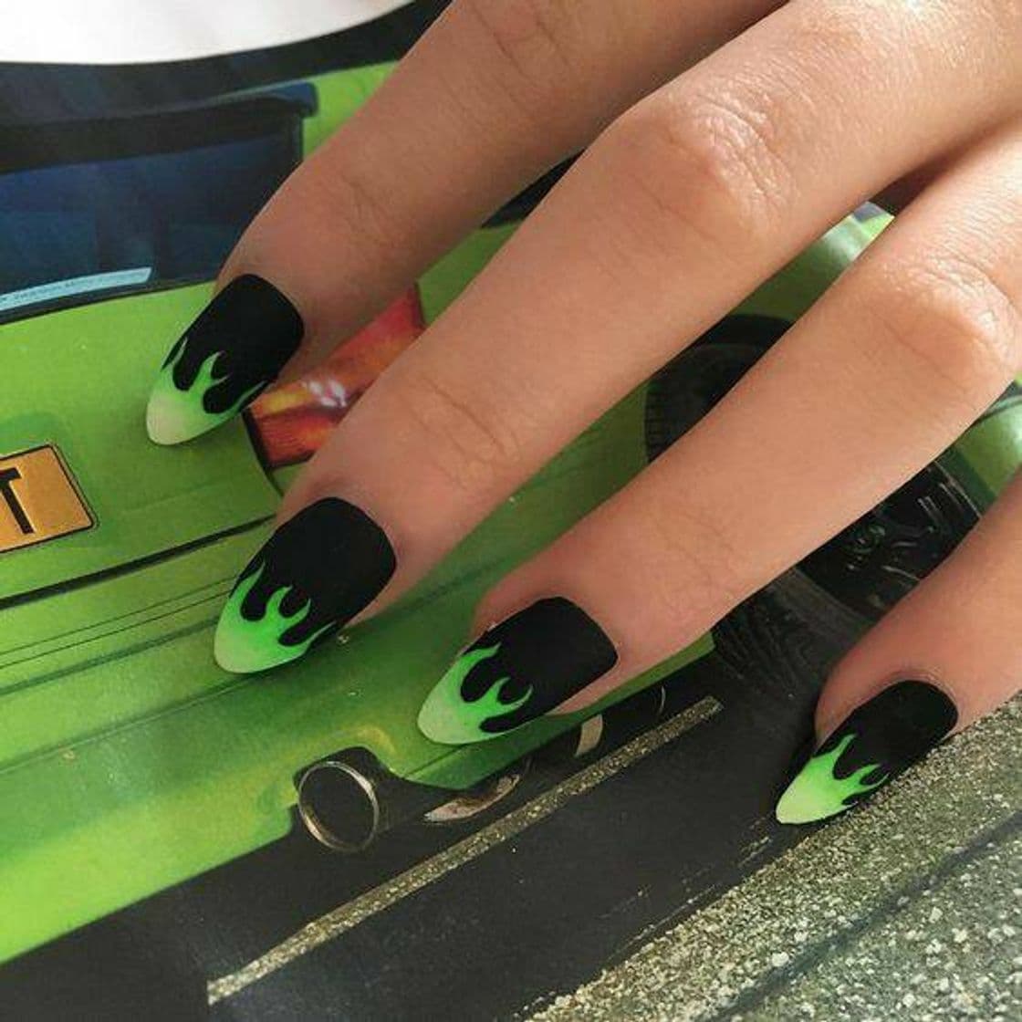 Moda Unhas verdes