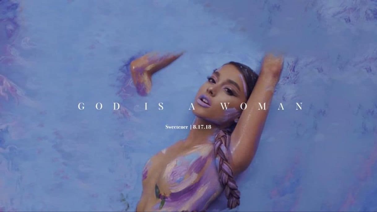 Moda Ariana Grande - God Is A Woman