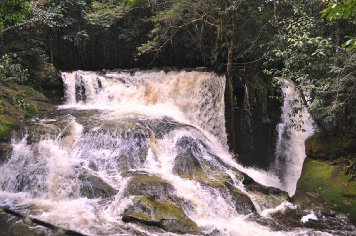 Lugar Cachoeira Santuário