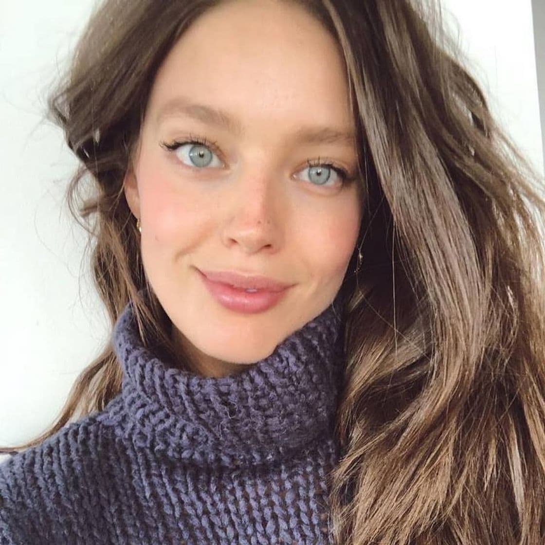 Moda  Emily DiDonato - YouTube