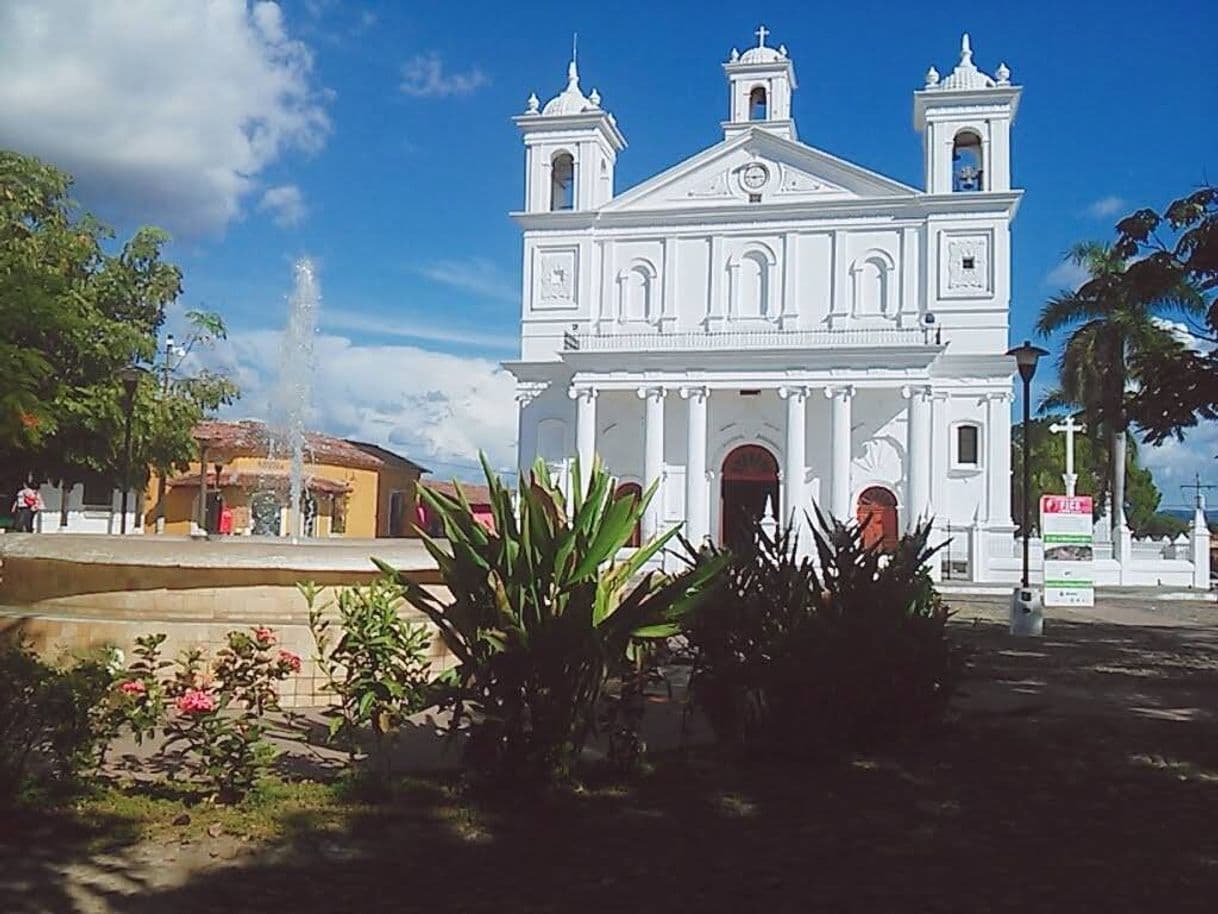 Place Suchitoto