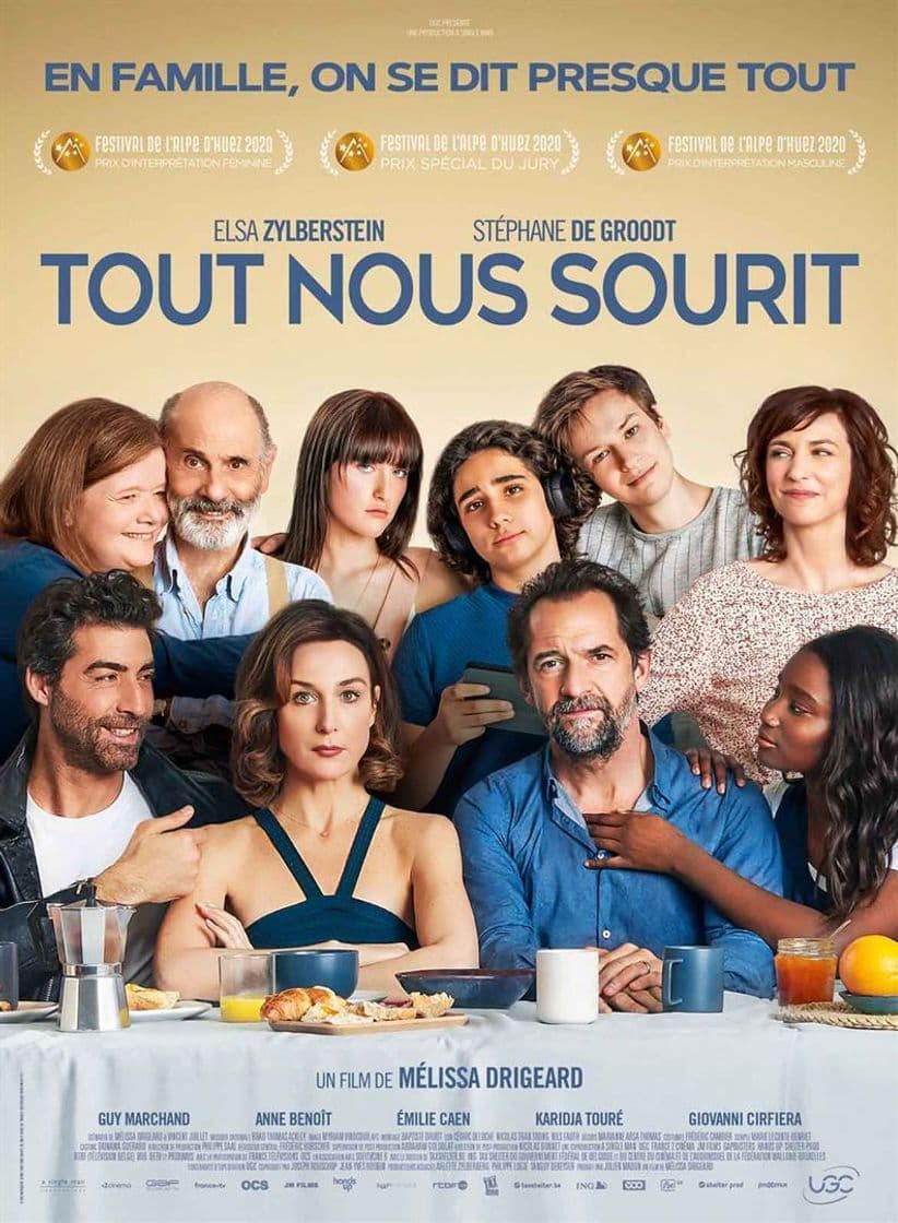 Movie Trailer du film Tout nous sourit - AlloCiné