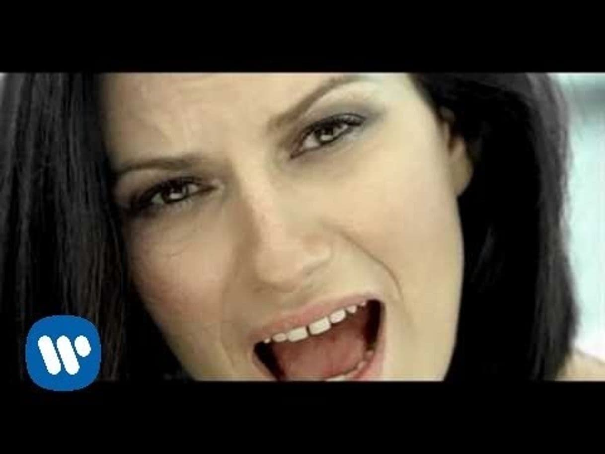 Moda Laura Pausini - En Cambio No (Official Music Video) - YouTube