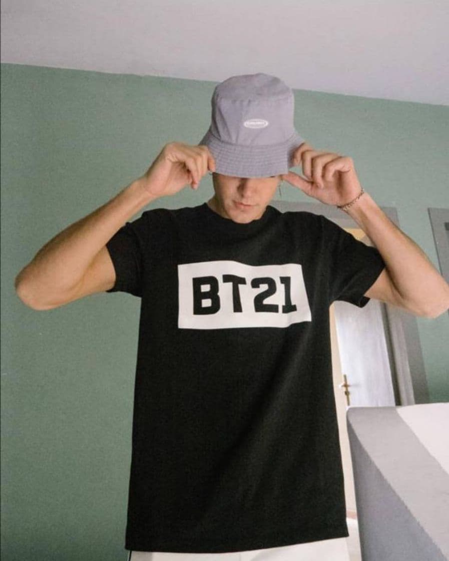 Product Camiseta BT21  Hombre