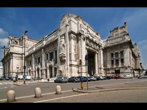 Lugar Milano Centrale Railway Station