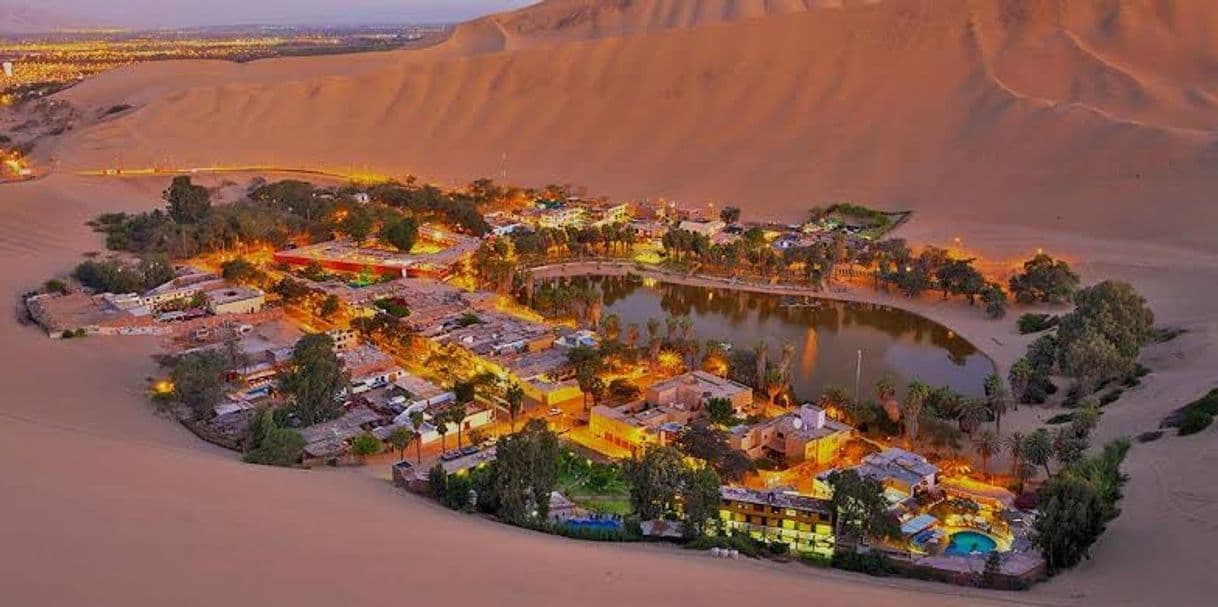 Place Huacachina Ica